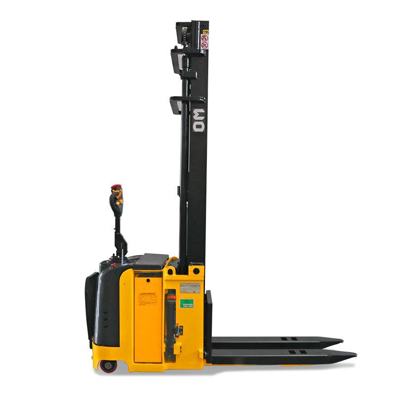OM VL ST VVE 15 Electric Stacker