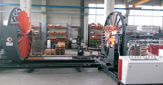 Apollo ISM 250 Wire Cage Welding Machine