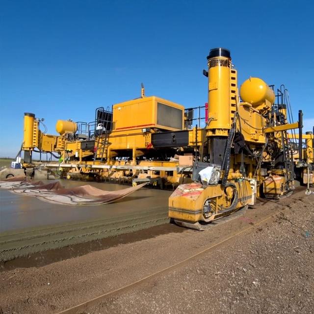 Slipform Paver