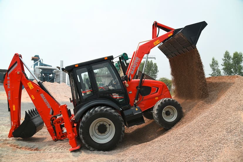 Manitou MBL 745 HT RANGER Backhoe Loader