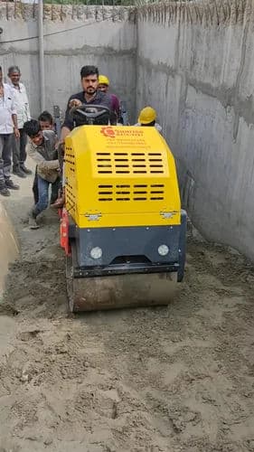 SMR1000 Ride On Vibratory Roller – 1 Ton | 18HP Diesel | 50kN | Double Drum