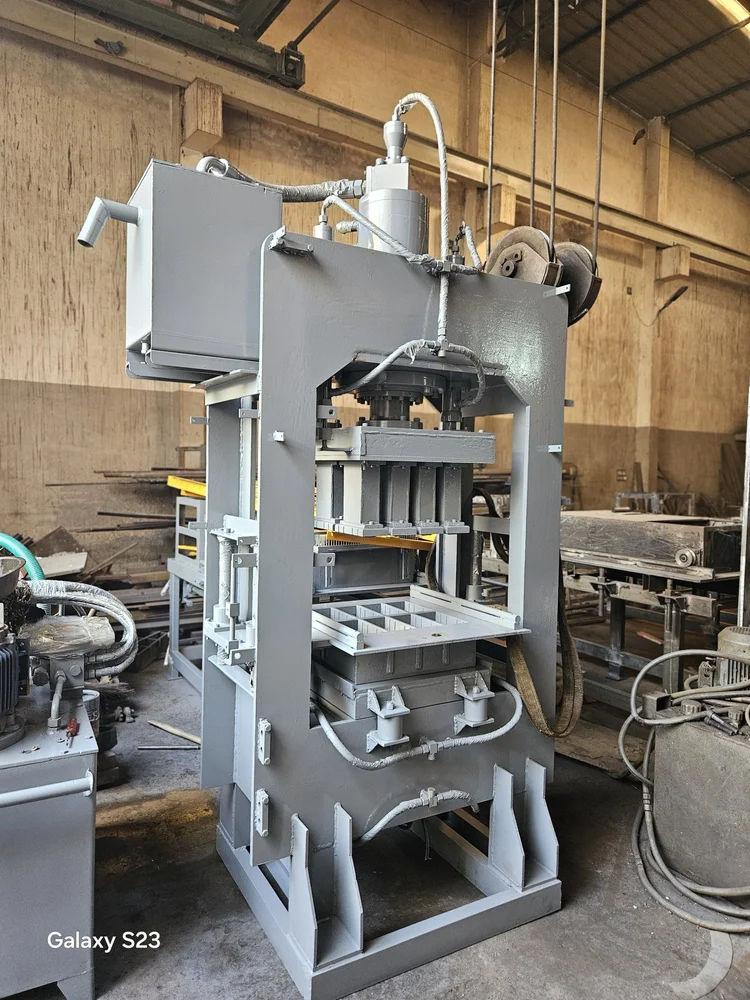 Stainless Steel Cement Bricks Making Machine – 500 Bricks/Hour Automatic Cement Brick Machine