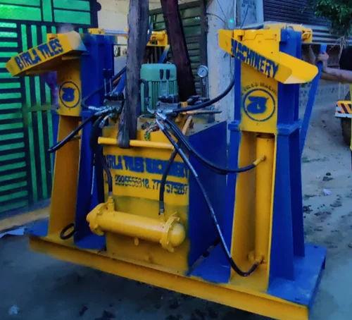 BIRLA TILES MACHINERY Hydraulic Brick Making Machine – Semi Automatic Solid Type