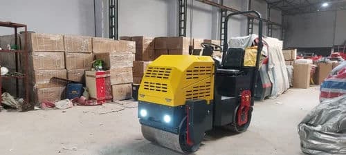 Ride On Double Drum Roller – 17.5 HP Diesel, 50kN, 1100kg