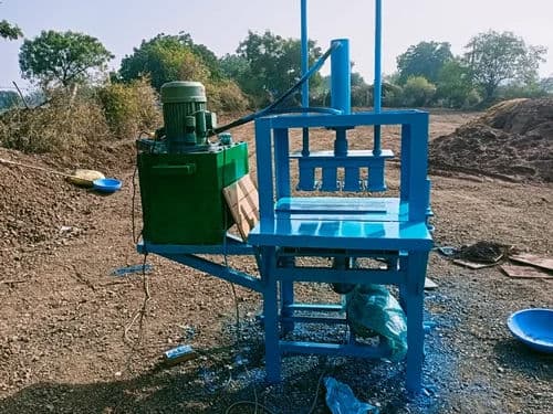 QGM Fully Automatic Concrete Block Making Machine | 20000+ Blocks/Shift | 121–180 Ton