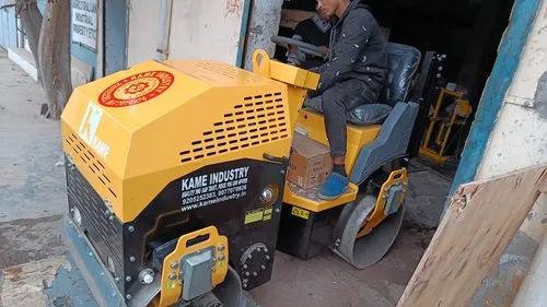 Kame KVR880M Vibrating Ride On Roller – 13 HP, 800 mm Drum