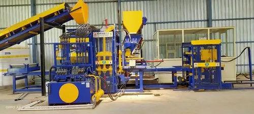 Q-Green RT 4 Concrete Brick Making Machine | 6000–10000 Bricks Per Shift
