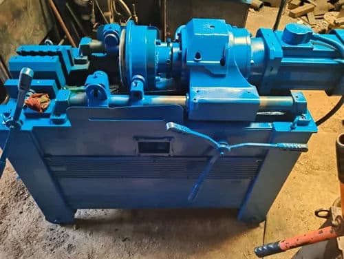 TMT Bar Threading Machine – 40mm, 4kW (5.5 HP), Semi-Automatic Thread Rolling