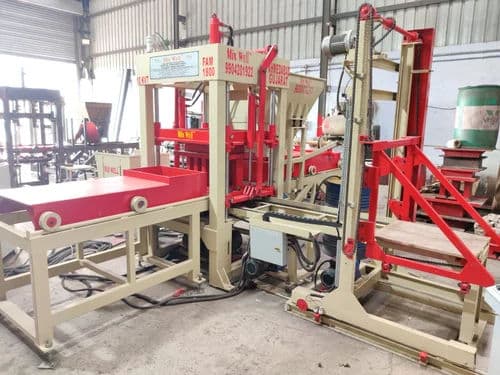 MIXWELL FAM-1800 Brick Making Machine 1000–2500 Bricks/Hour – Automatic Hydraulic 4