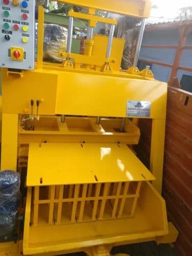 Semi-Automatic Paving Block Making Machine 1000 Blocks/Hour – 440V 6HP 2