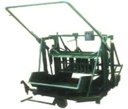 Atlas M-800 Concrete Block Making Machine – Manual Hollow & Solid Block Machine (50–200 Blocks/Hour) 1