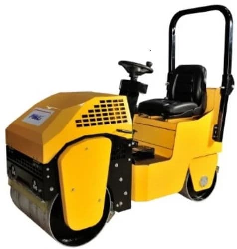 MMAL 42 Ride On Vibratory Roller 790kg – 15HP Diesel, 650mm Drum