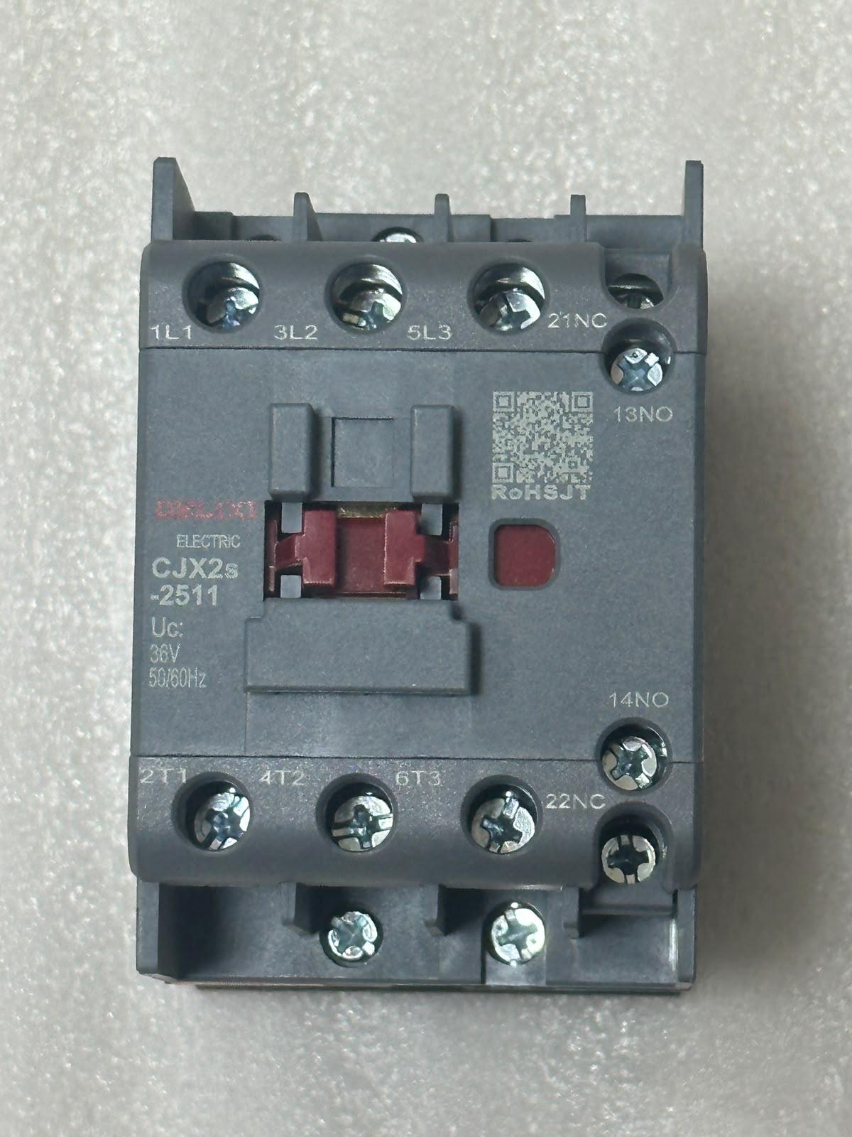 415 V Delixi Contactor 1