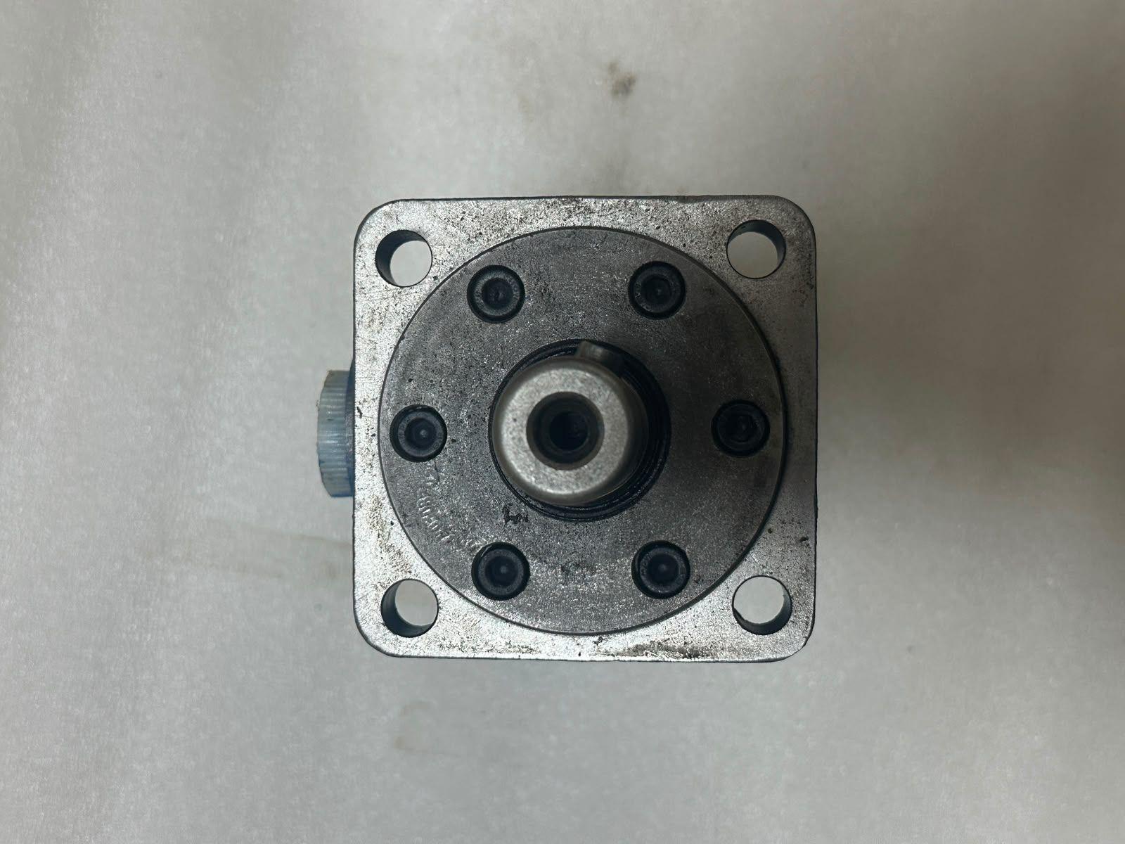 Walk Behind Roller Hydraulic Motor E-10 3