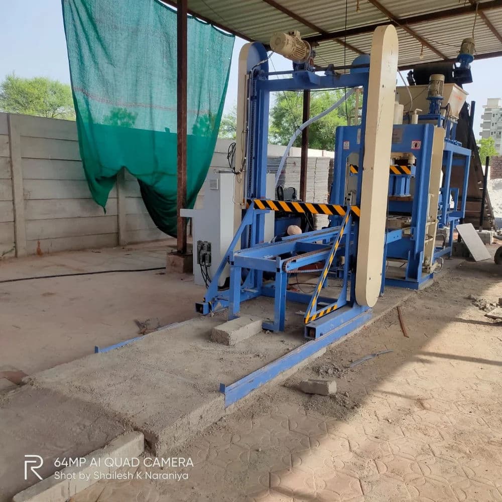 Balaji BR/1150 Paver Brick Making Machine | 11500 Bricks per Shift