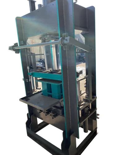 Automatic Hydraulic Cement Brick Making Machine – 2500 Bricks/Hour 2