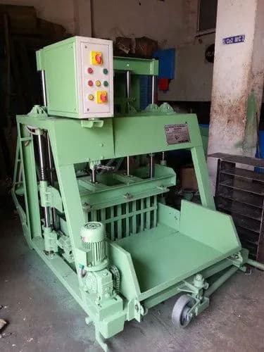 Little Star Hollow Brick Making Machine 500–1000 Bricks/Hour | 7HP Semi Automatic