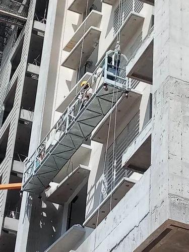 Double Mast Suspended Platform Service | >250 Kg Capacity | Construction Use 2