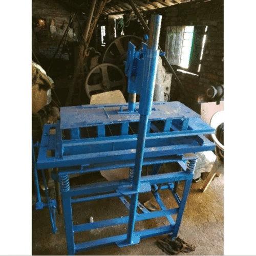 Asha Manual Fly Ash Brick Machine 500–1000 Bricks Capacity Price in India