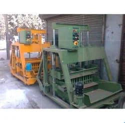 Concrete Block Making Machine – 1500–2000 Hollow Blocks/Hour, 6.5kW Semi Automatic