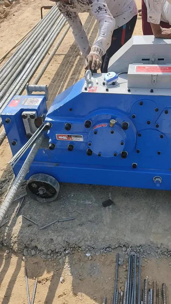 GQ 40 Bar Cutting Machine 2