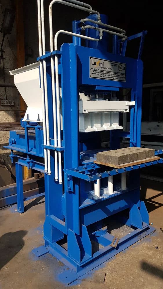 LEW/9 Automatic Concrete Brick Making Machine | Hydraulic by Laxmi Engineering 4