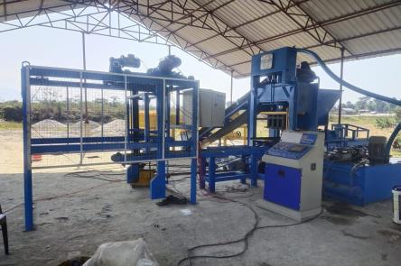 JCM JCMAS8 Automatic Brick Machine 8 Cavity with Auto Stacker